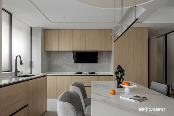 c915833c00c3675d84defc65b638fda1.jpg c915833c00c3675d84defc65b638fda1.jpg